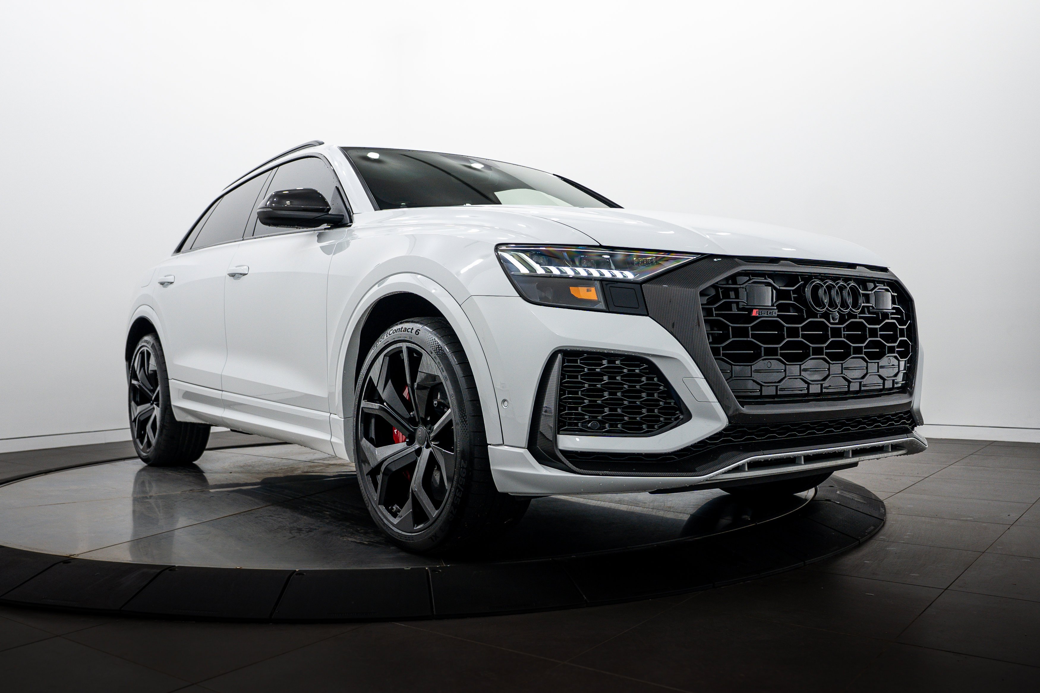 2020 Audi RS Q8 -'s photo