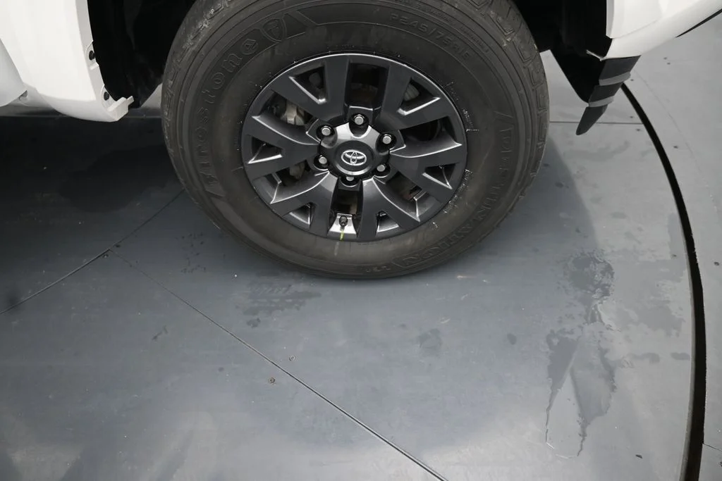 Used 2023 White Toyota SR5 image 12