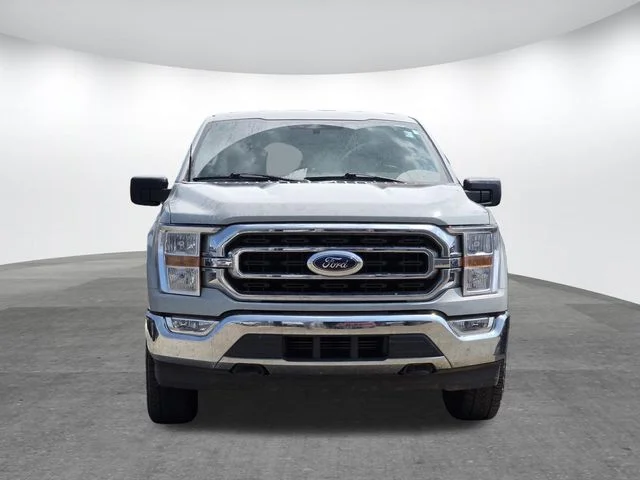 Certified Used 2023 Avalanche Ford XLT image 2