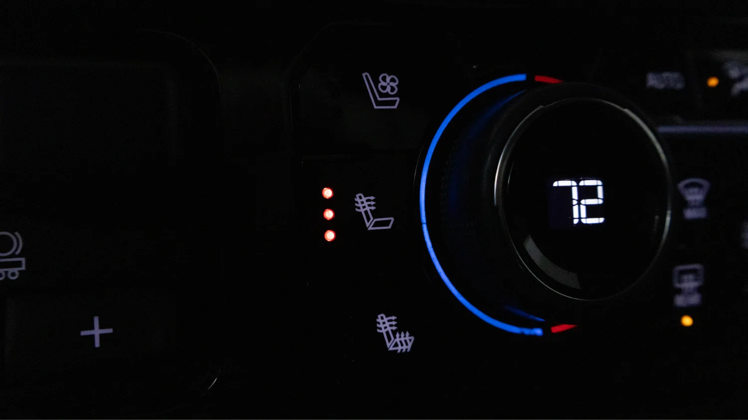 Used 2024 Black Chevrolet High Country image 21