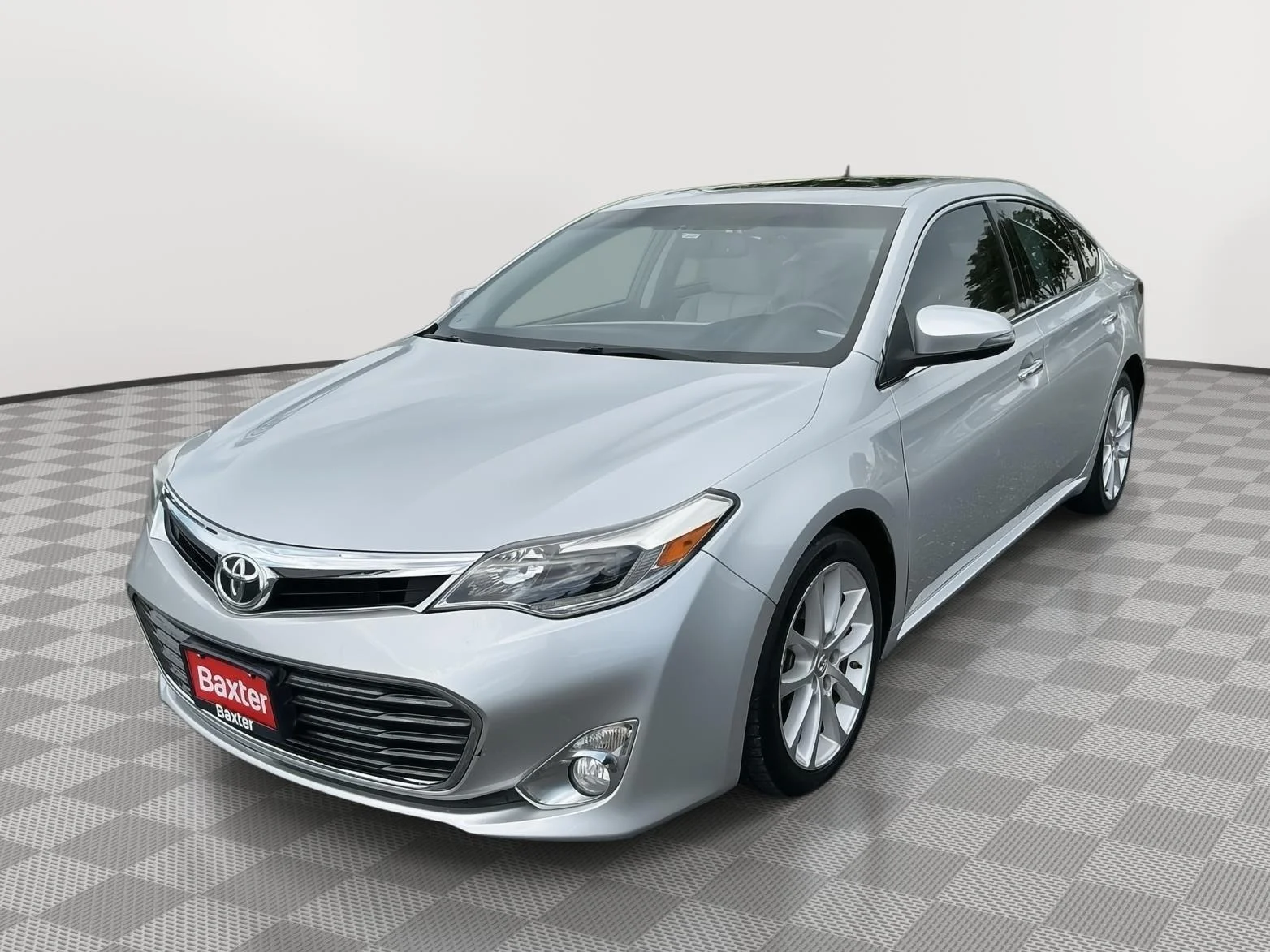 Used 2013 Classic Silver Metallic Toyota Limited image 21