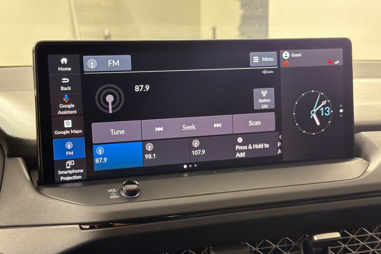 Used 2024 BLACK Honda Touring image 16