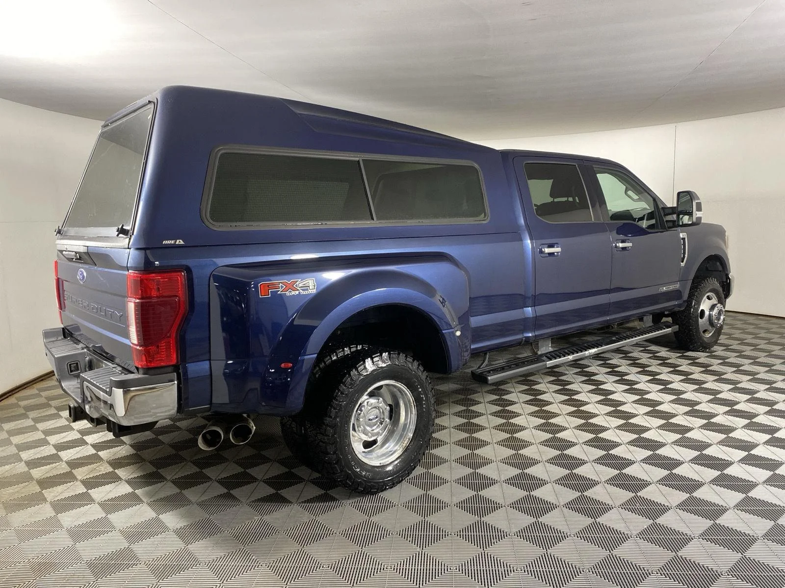 Used 2020 Blue Jeans Ford Lariat image 17