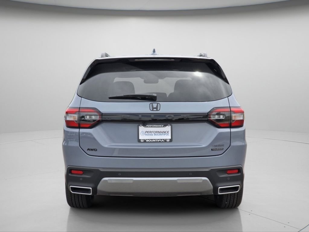 New 2026 Sonic Gray Pearl Honda Touring image 21