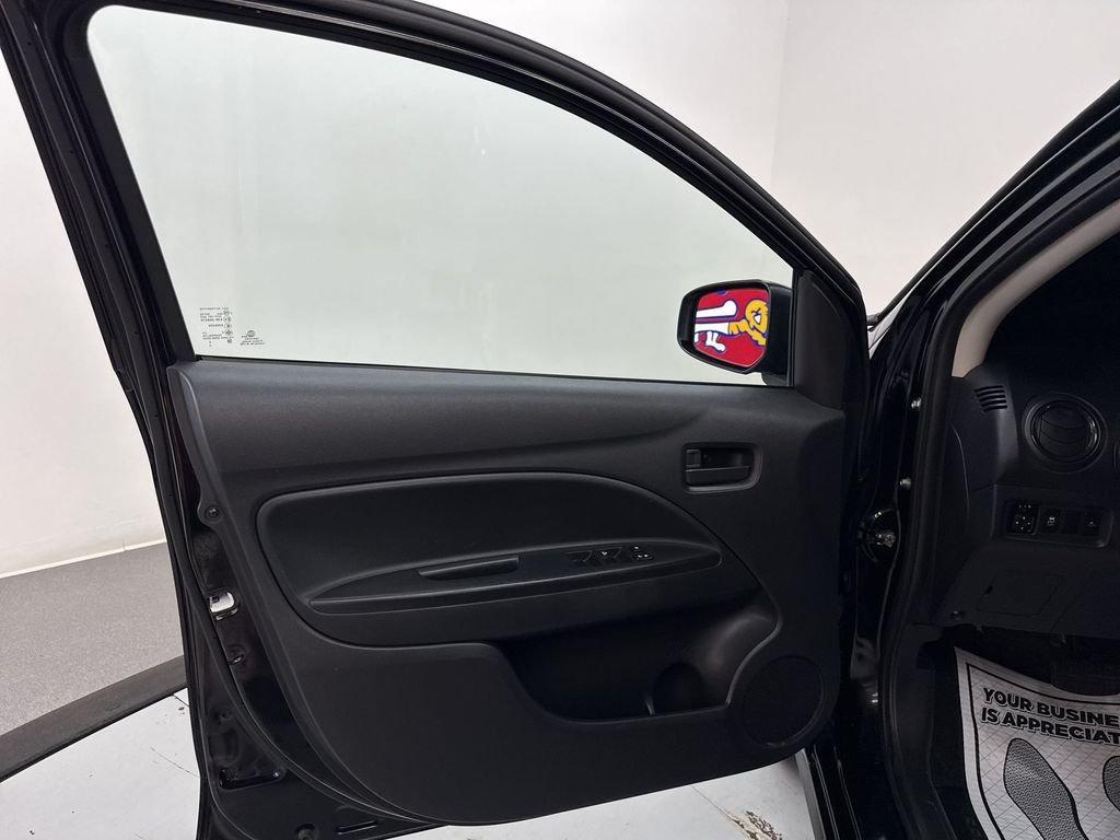 Used 2024 Jet Black Metallic Mitsubishi ES image 13