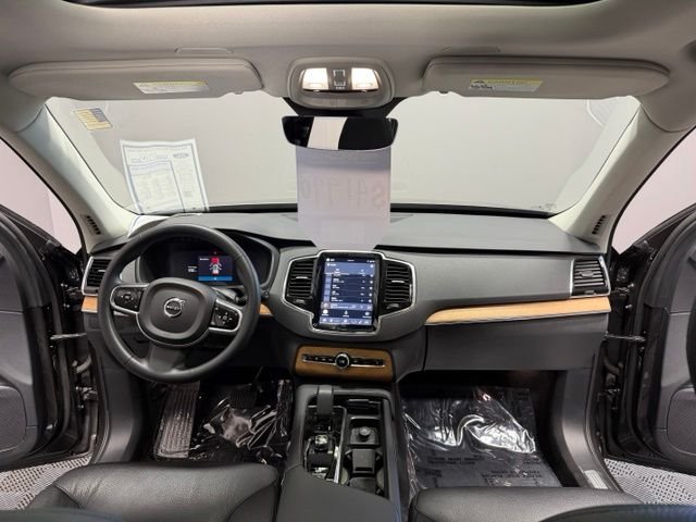 Certified Used 2023 Platinum Gray Metallic Volvo B6 Plus 7-Seater image 35