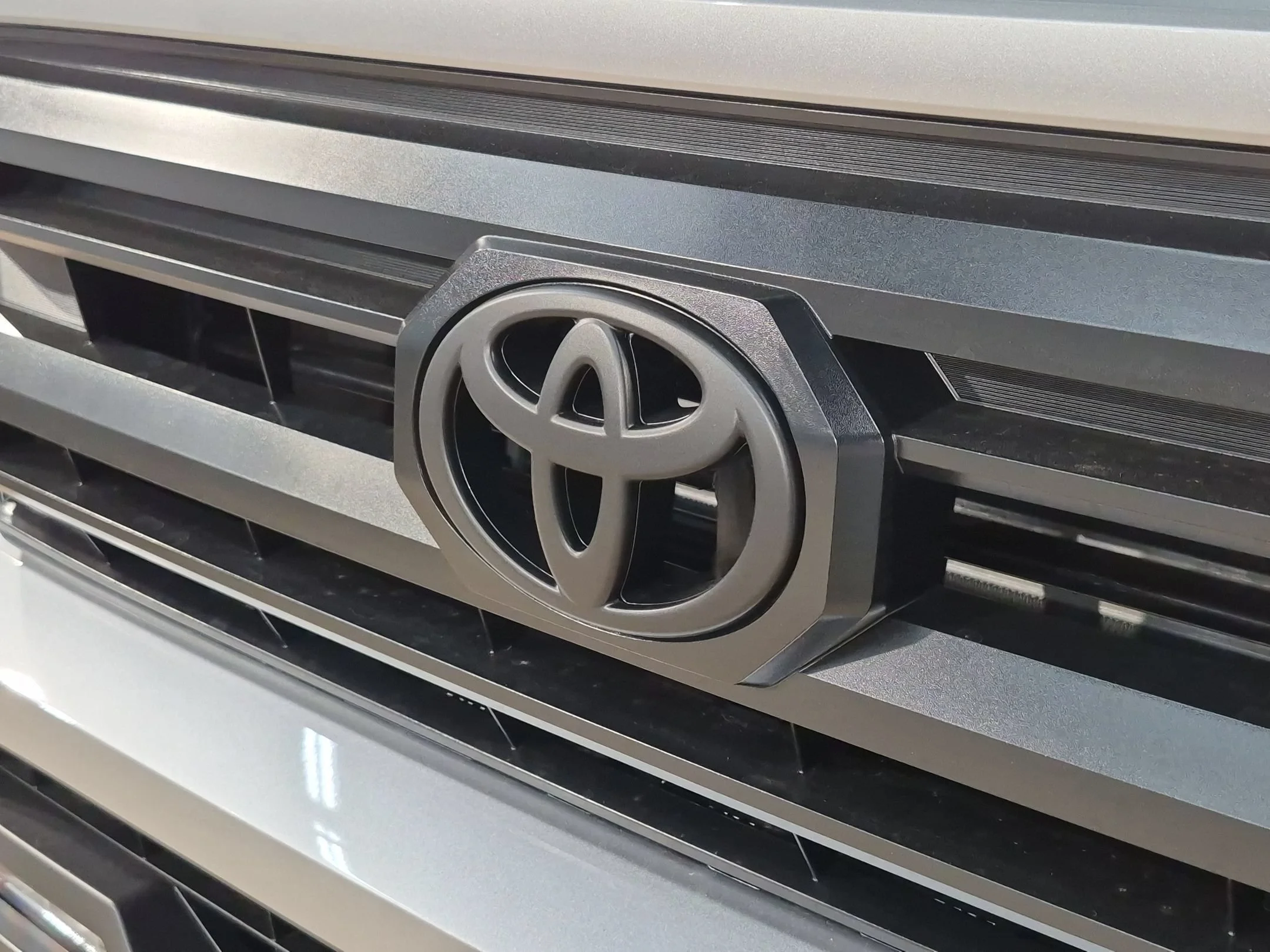 New 2026 Celestial Silver Metallic Toyota SR5 image 37