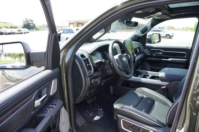 New 2026 Tank Exterior Paint RAM Laramie image 10