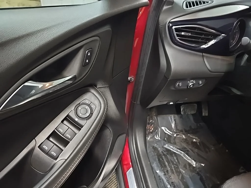 Used 2023 Red Buick Preferred image 30
