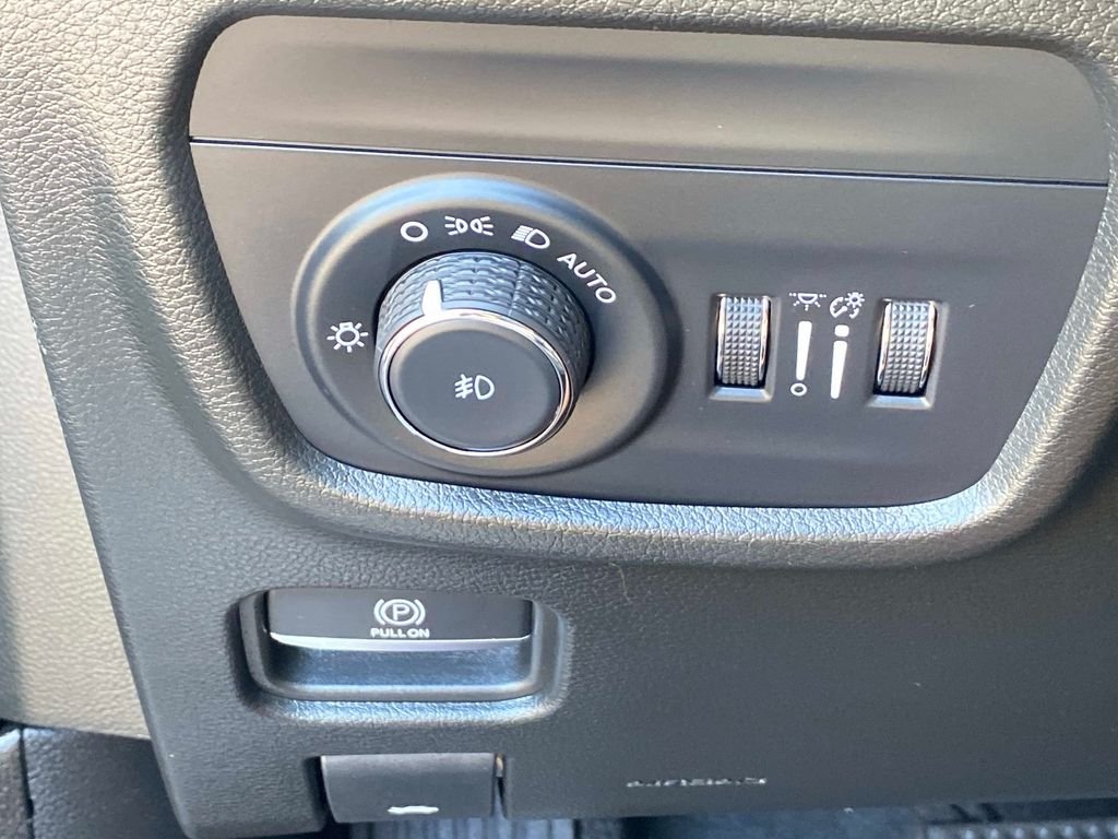 Used 2023 Gray Jeep Overland image 27