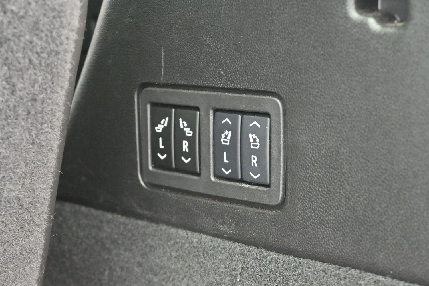 Used 2024 Stellar Black Metallic Cadillac Sport image 10