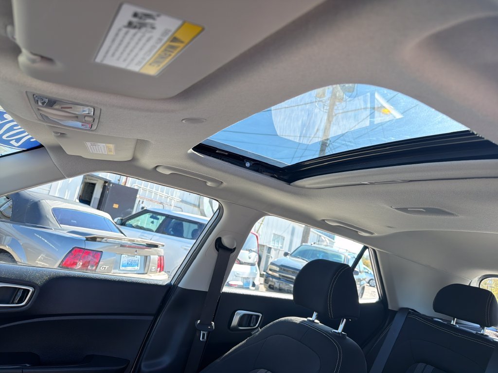 Used 2025 Silver Hyundai SEL image 23