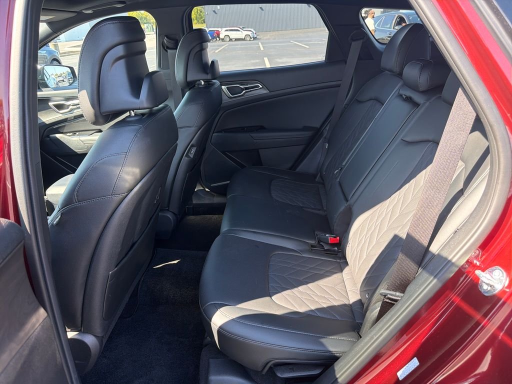 Used 2025 Red Kia X-Line image 14