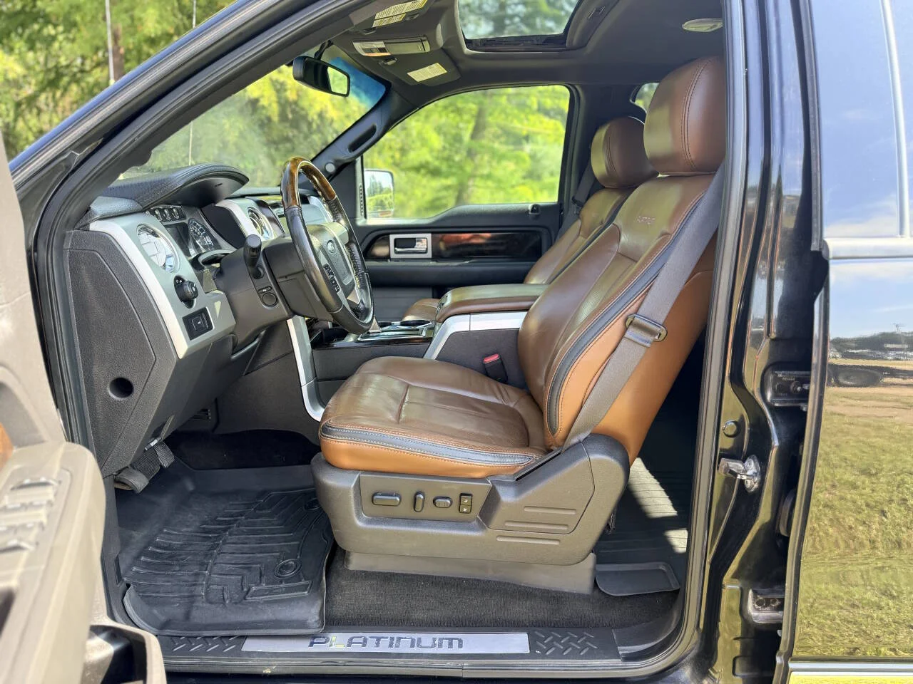 Used 2013 Black Ford Lariat 4x4 4dr SuperCrew Styleside 6.5 ft. SB image 15