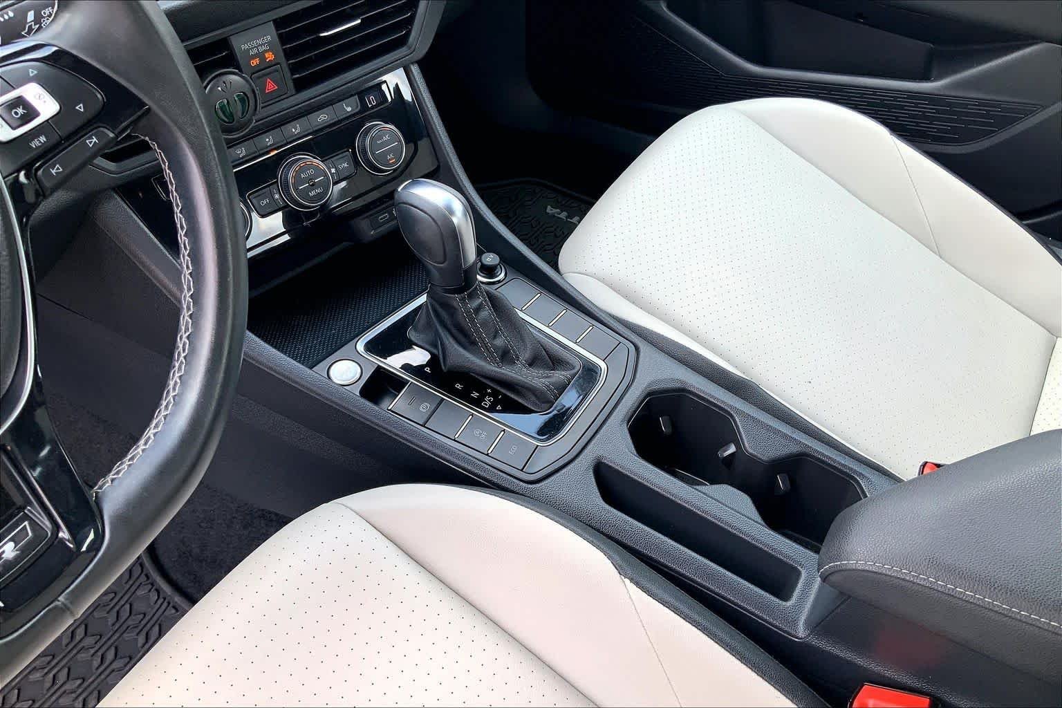 Used 2021 Pure White Volkswagen R-Line image 17