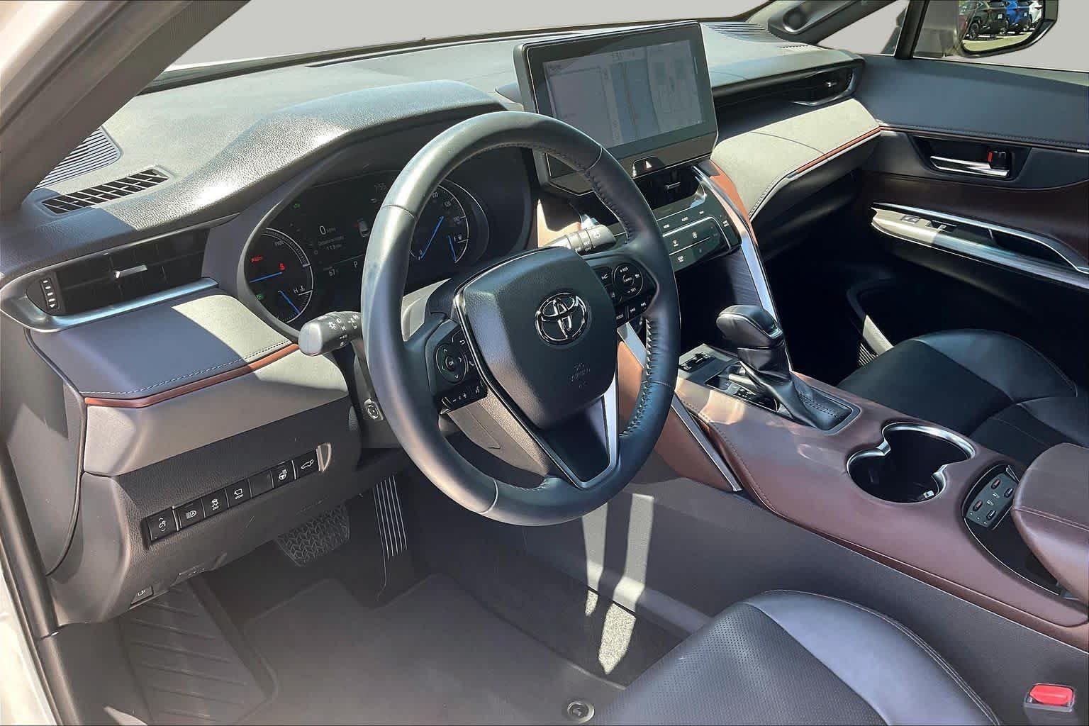 Used 2022 Blizzard Pearl Toyota Limited image 16