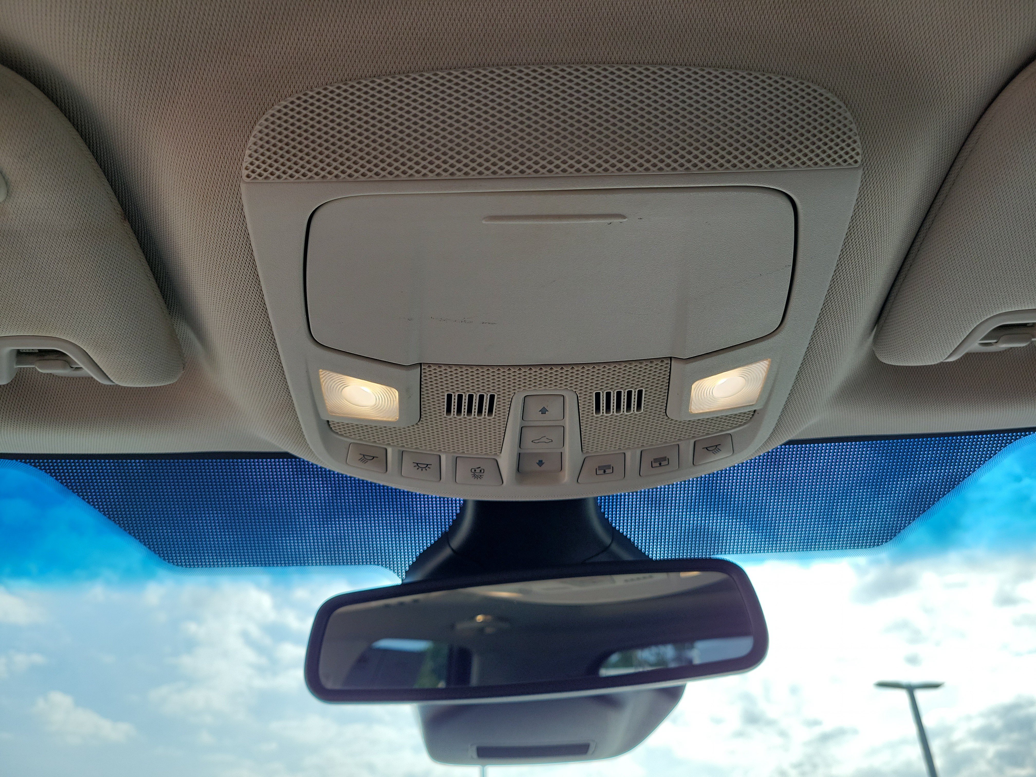 Used 2020 Gray Ford SEL image 33