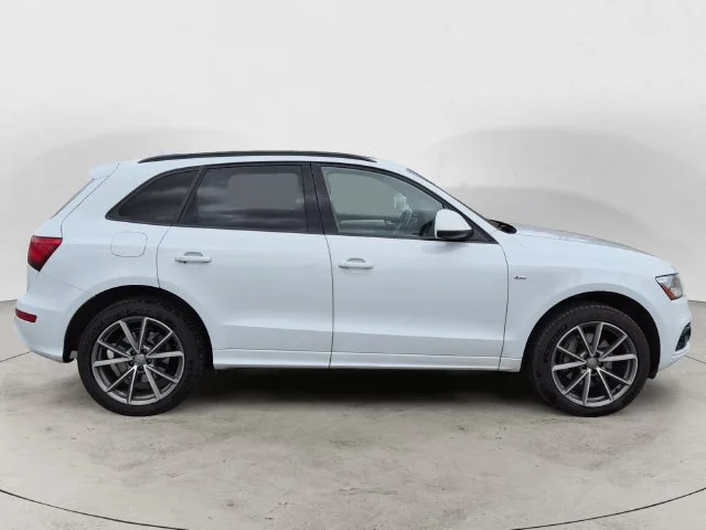 Used 2015 Glacier White Audi 3.0T Premium Plus image 4