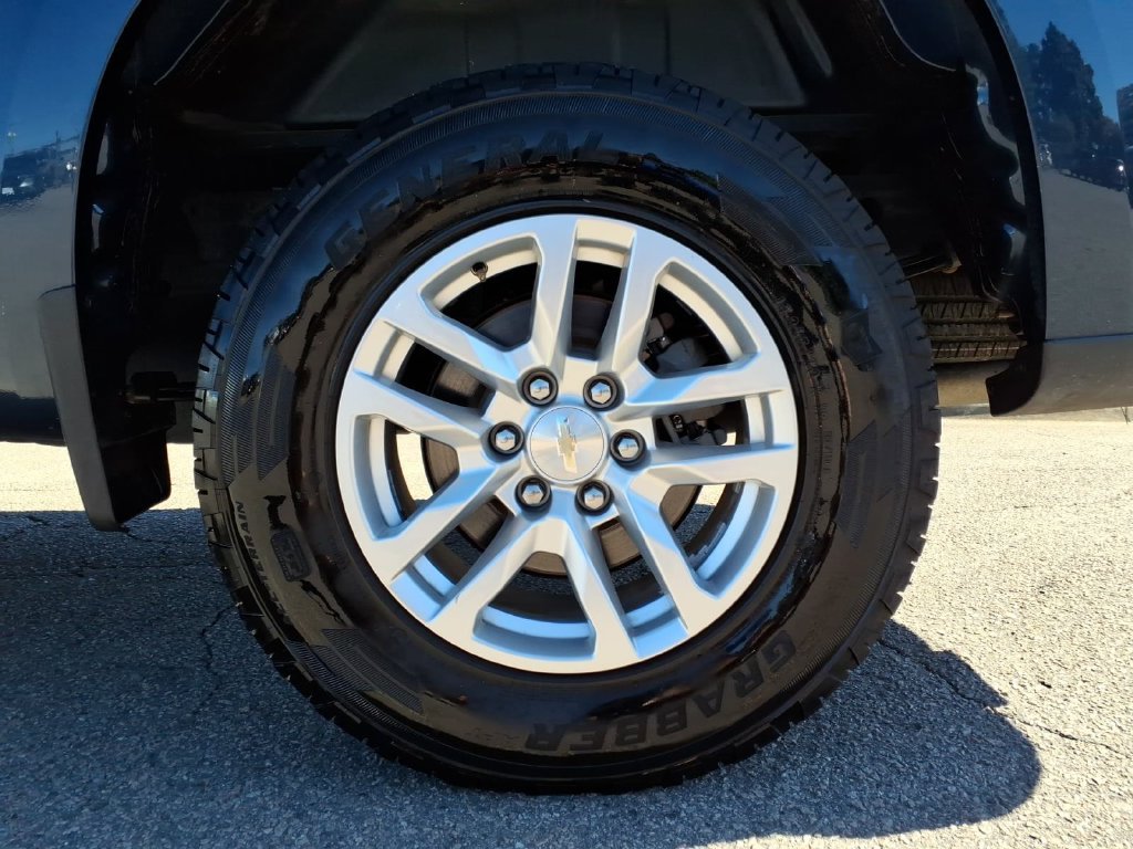 Used 2020 Blue Metallic Chevrolet LT image 23