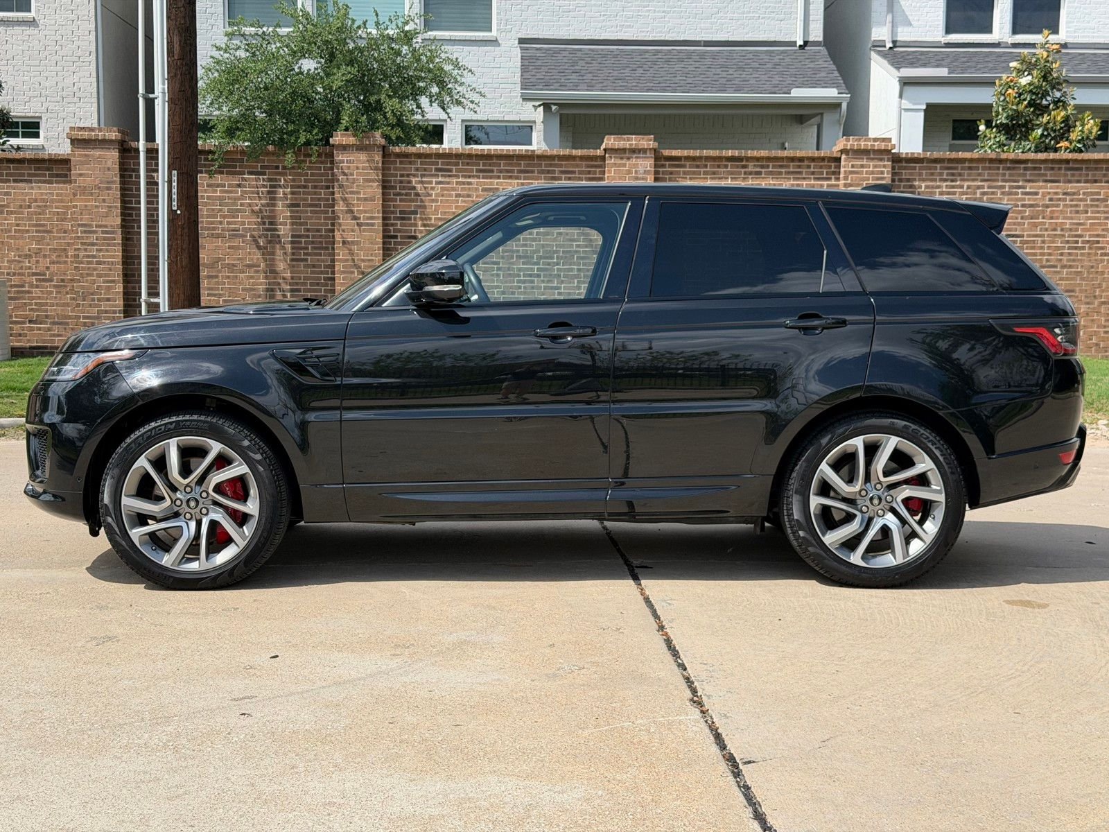 Used 2019 Black Land Rover Autobiography image 11