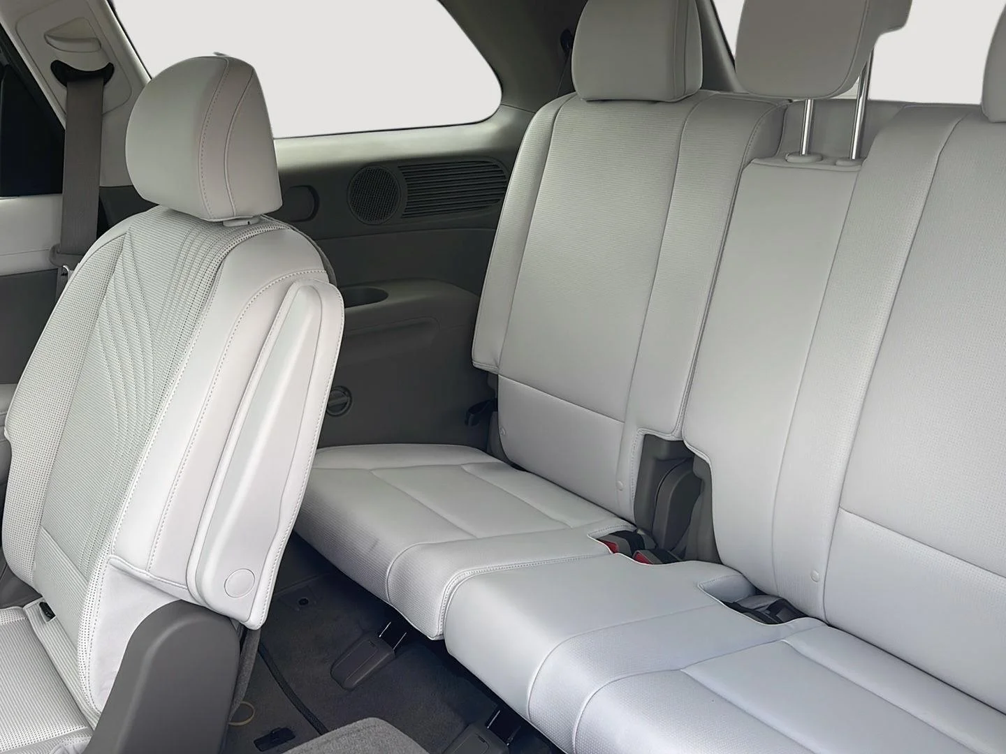 New 2026 Ecotronic Gray Pearl Hyundai SEL 7P image 11