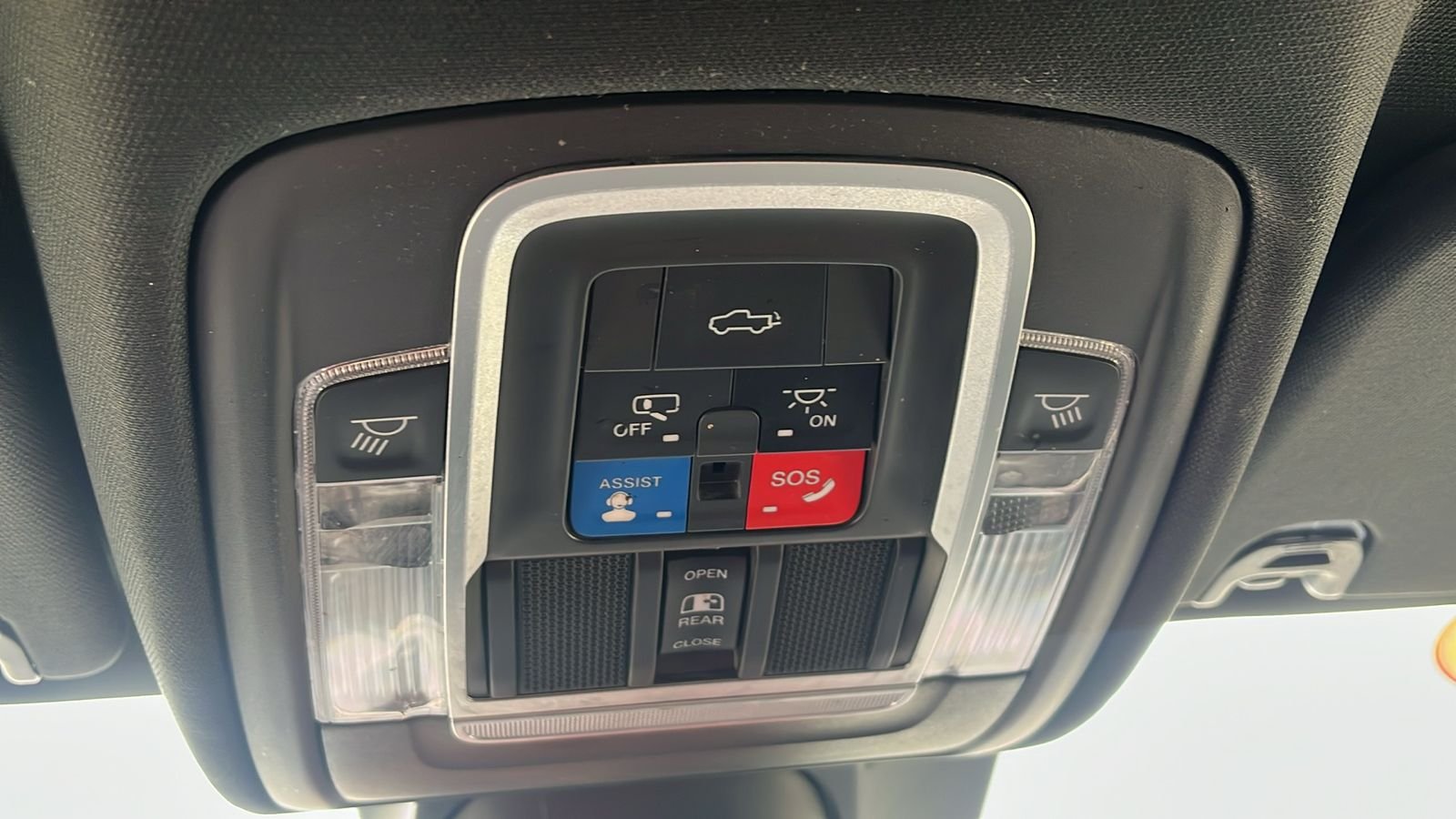 Used 2021 White Ram Limited image 31