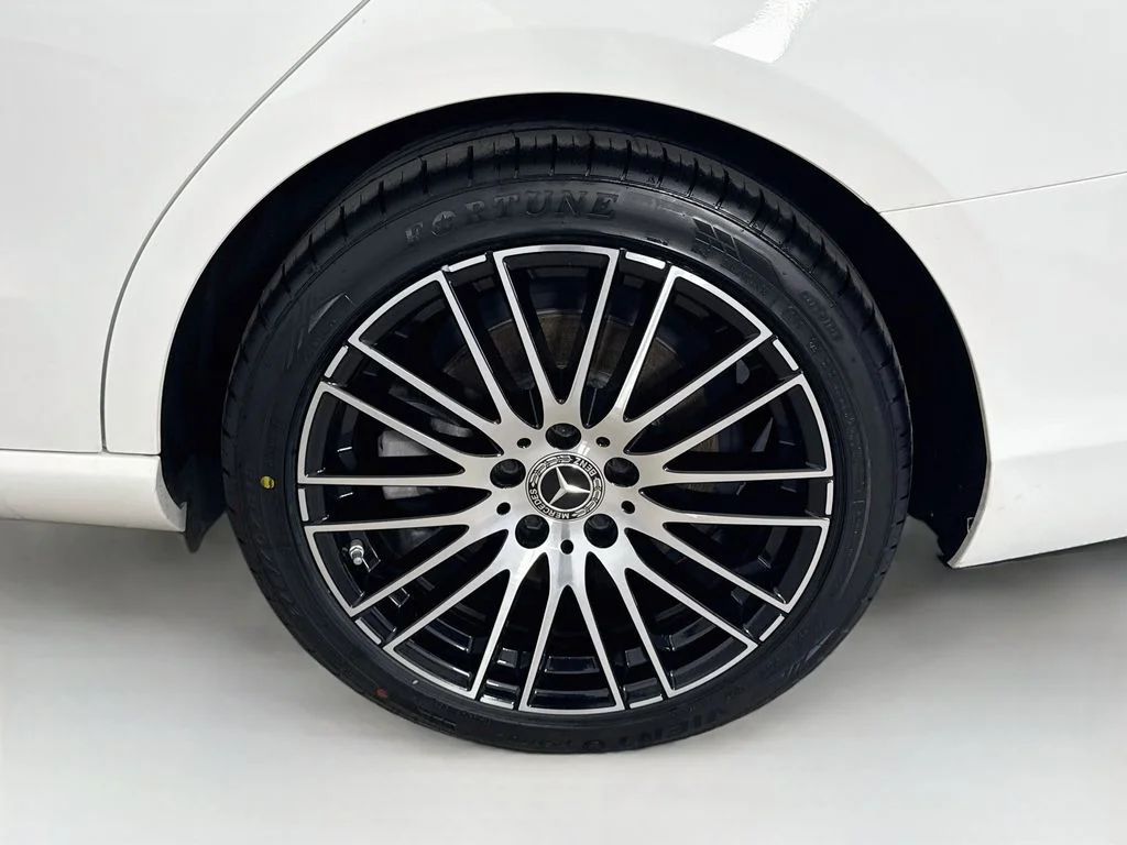 Used 2023 White Mercedes-Benz C 300 image 31