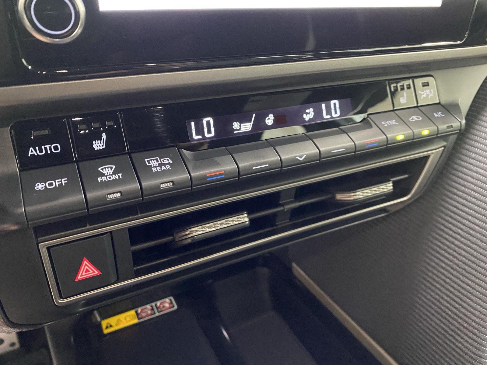 Certified Used 2025 Ice Cap Toyota SE image 25