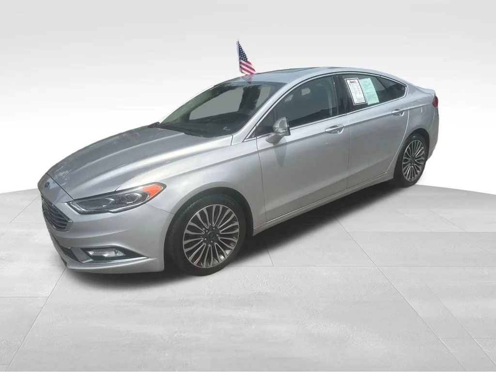 Used 2017 Silver Ford SE image 3