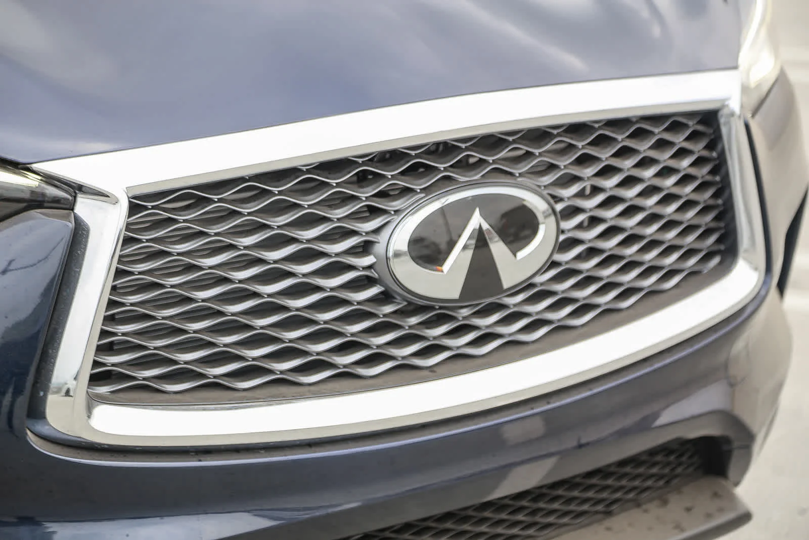 New 2025 HERMOSA BLUE INFINITI Pure AWD image 5