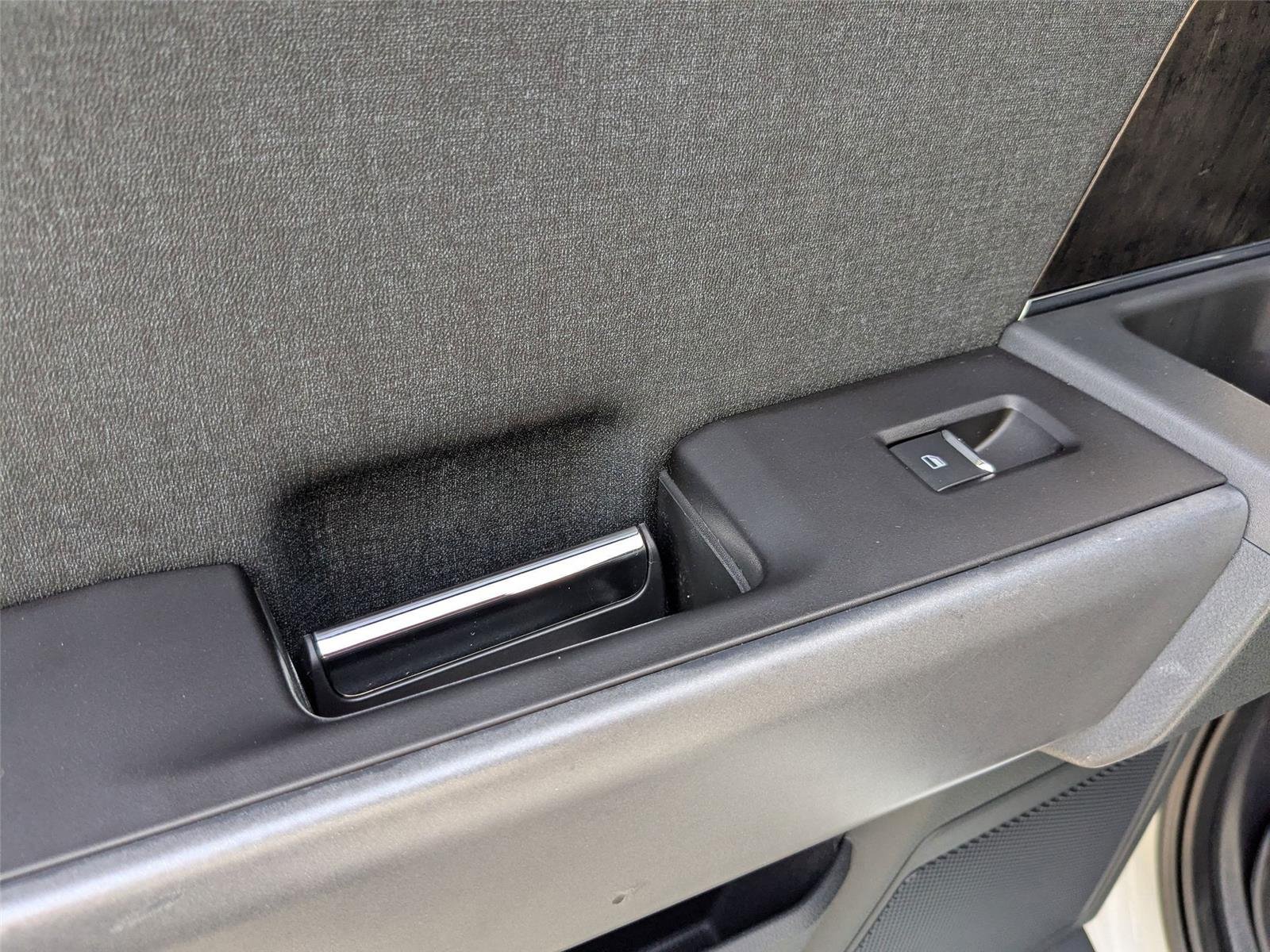 Used 2021 Oxford White Ford LARIAT image 39