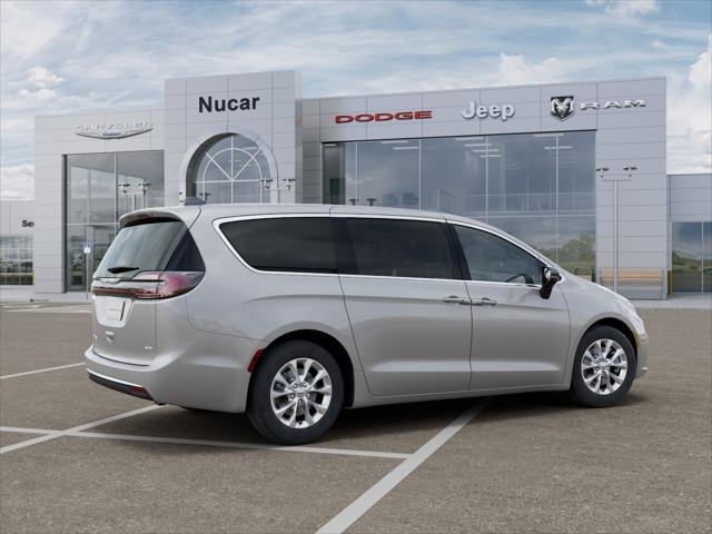 New 2026 Silver Mist Clear-Coat Exterior Paint Chrysler Select image 48