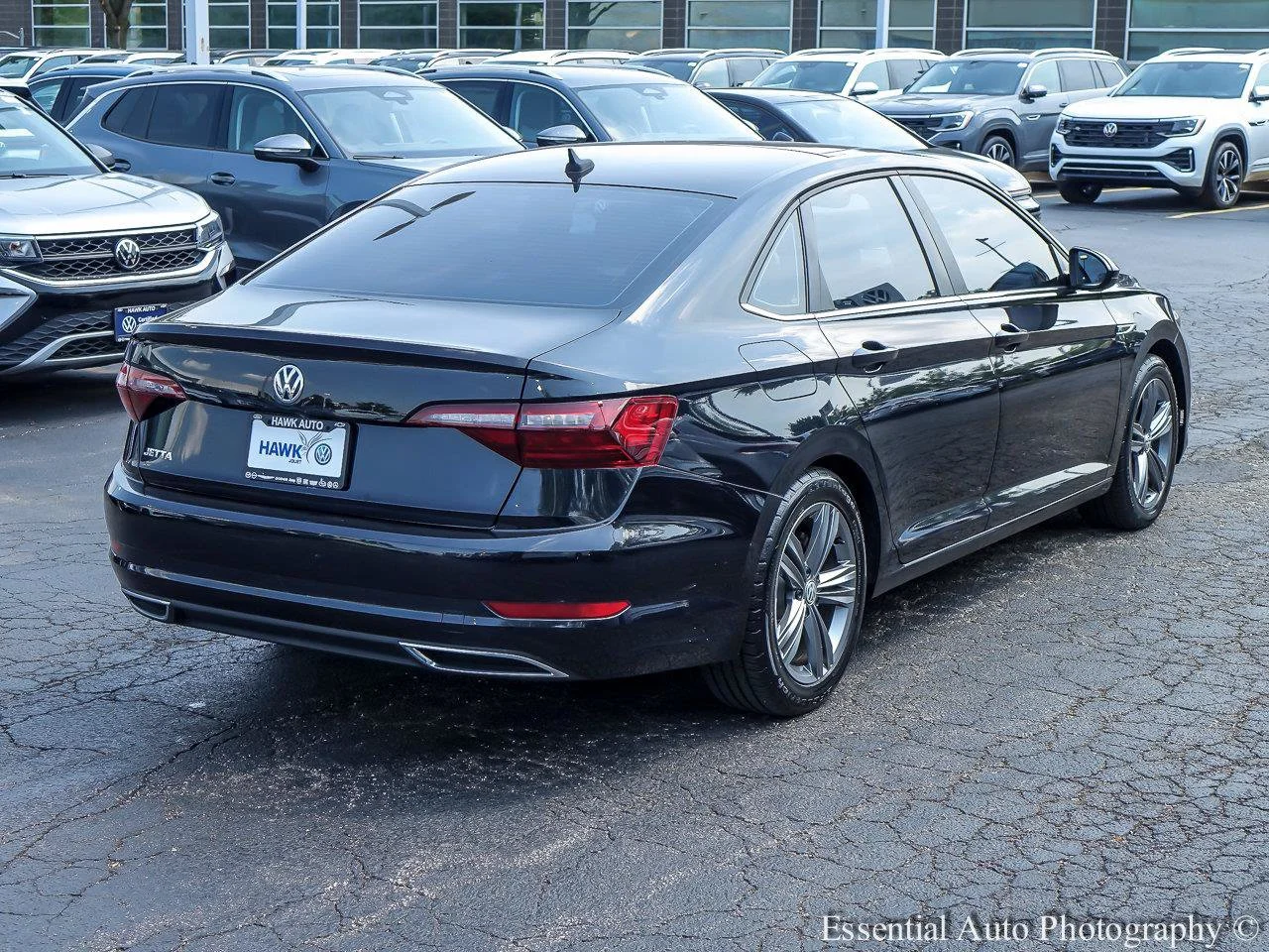 Used 2020 Deep Black Pearl Volkswagen R-Line image 6