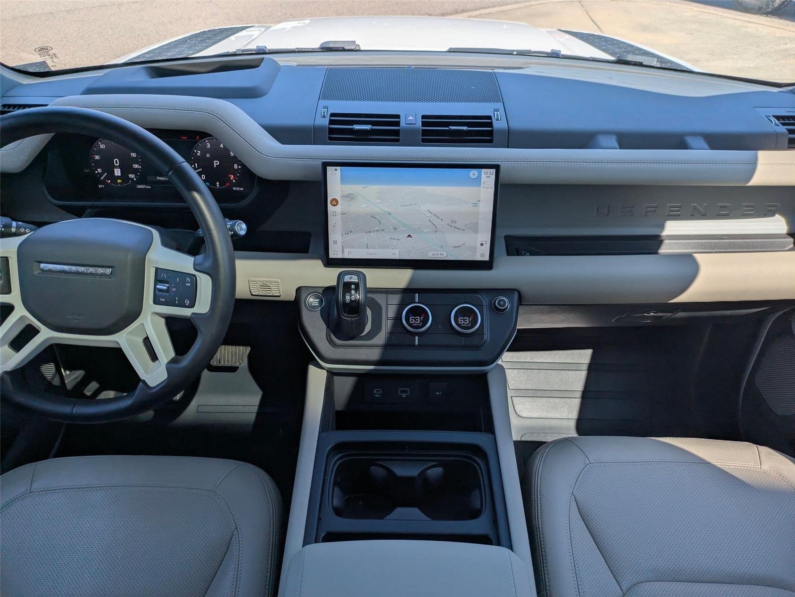 Used 2024 Fuji White Land Rover S image 30