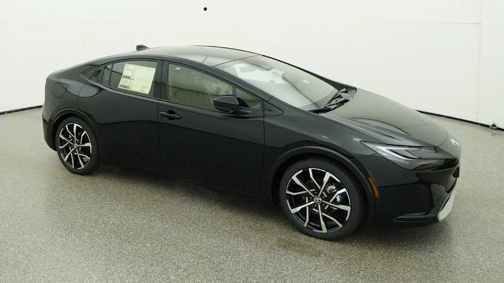 New 2026 Midnight Black Metallic Toyota XSE image 15