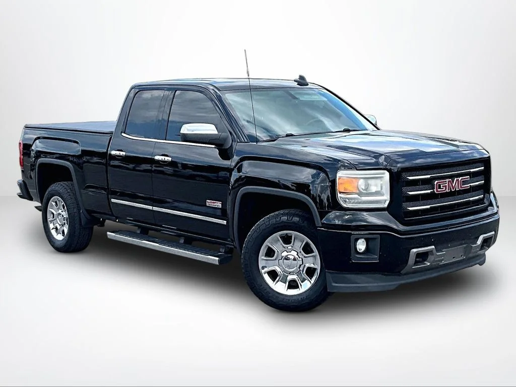 Used 2015 Black GMC SLE image 13