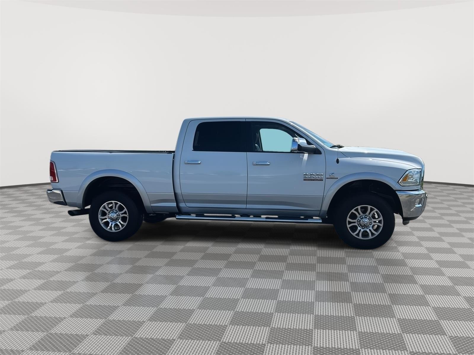 Used 2015 RAM Ram 2500 Pickup Laramie with VIN 3C6UR5FL6FG581831 for sale in Kansas City