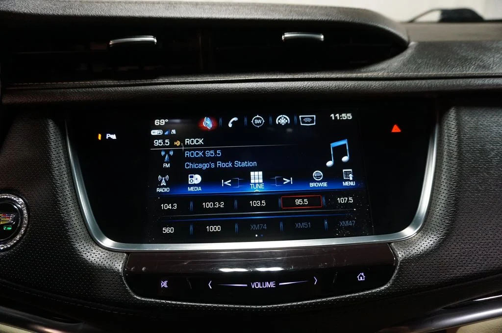 Used 2019 Harbor Blue Metallic Cadillac Base image 8