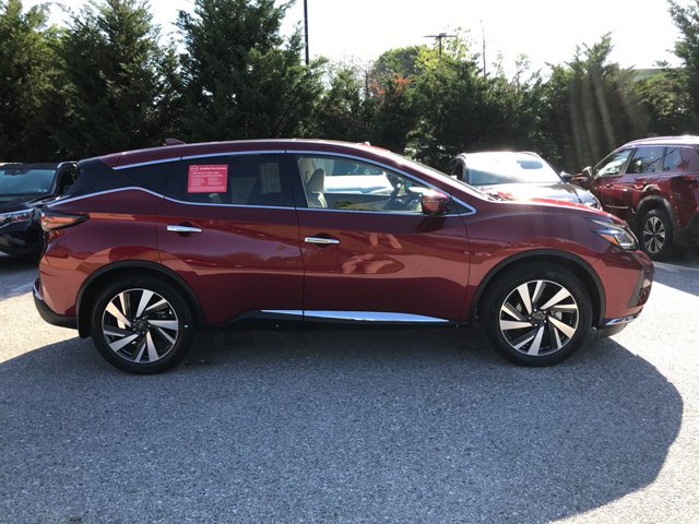 Used 2023 Scarlet Ember Tintcoat Nissan SL image 8