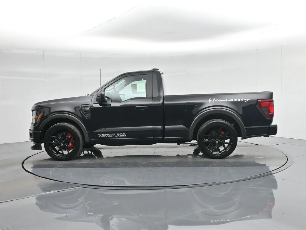 New 2025 Black Ford XL image 24
