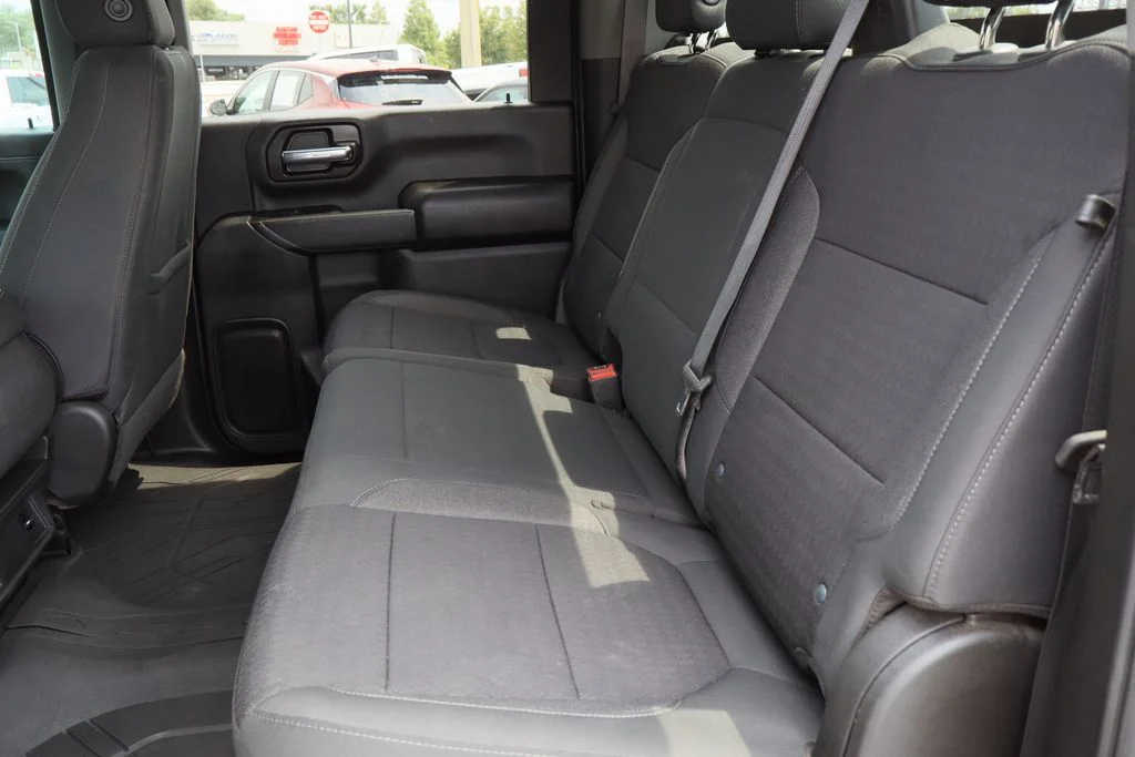 Used 2022 White Chevrolet LT image 24