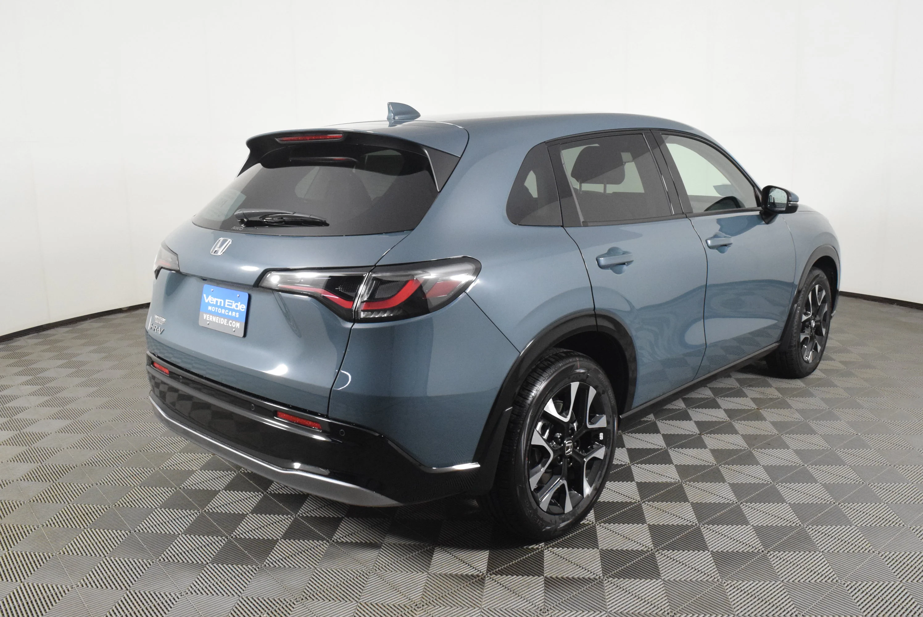 New 2027 Nordic Forest Pearl Honda EX-L image 6