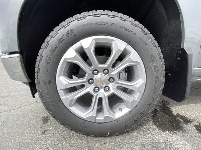 New 2026 Sterling Gray Metallic Chevrolet LTZ image 10