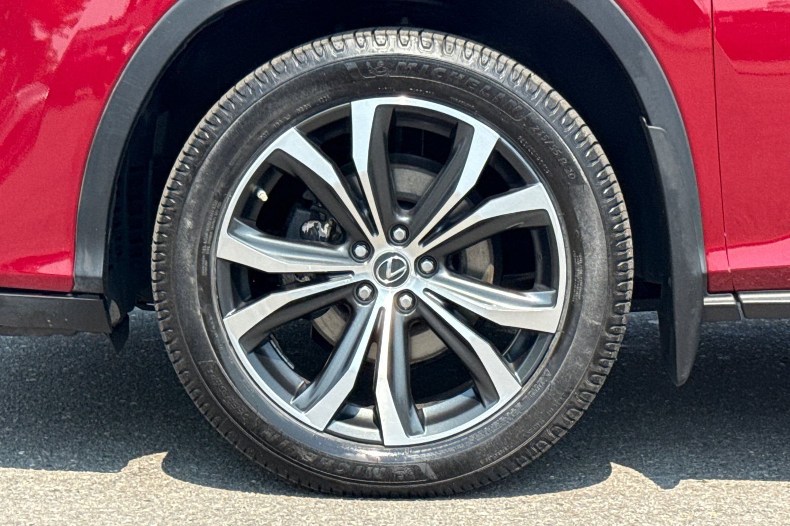 Used 2020 Red Lexus 450h image 27