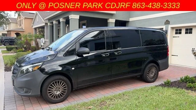 Used 2023 Black Mercedes-Benz Passenger image 4
