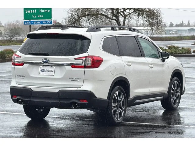 New 2026 CRYSTAL WHITE PEARL Subaru Limited 7-Passenger image 4