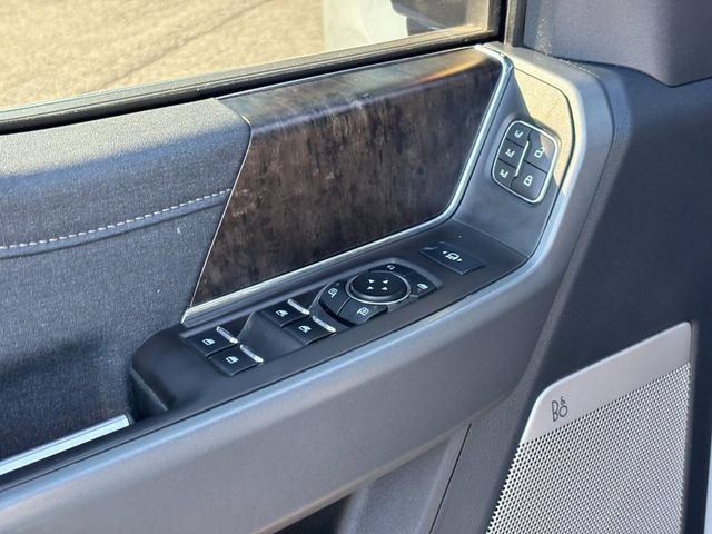 2024 Ford F-350 Super Duty Lariat - Photo 16