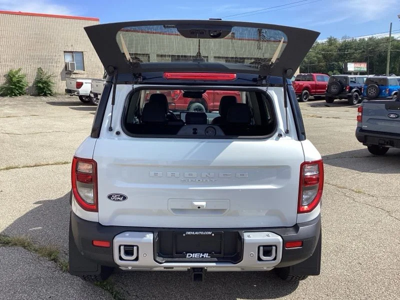 New 2026 White Ford Badlands image 14