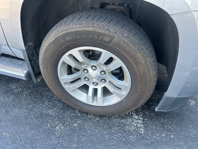 Used 2018 PEPPERDUST METALLIC Chevrolet LT image 8