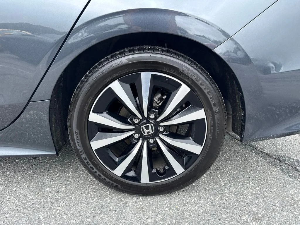 Used 2024 Gray Honda EX image 28